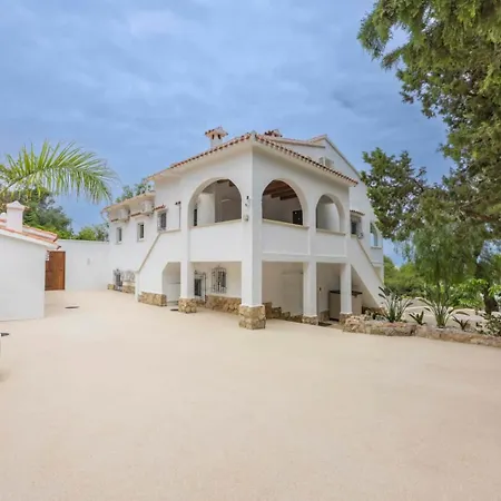 Villa Alegria *